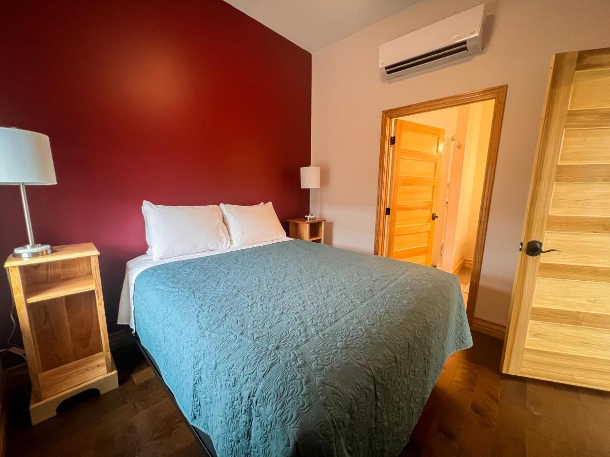 Goldfinch Suites Elkader 外观 照片